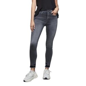 GOOD AMERICAN Gray Good Legs Raw Hem‎ Crop Skinny Jeans